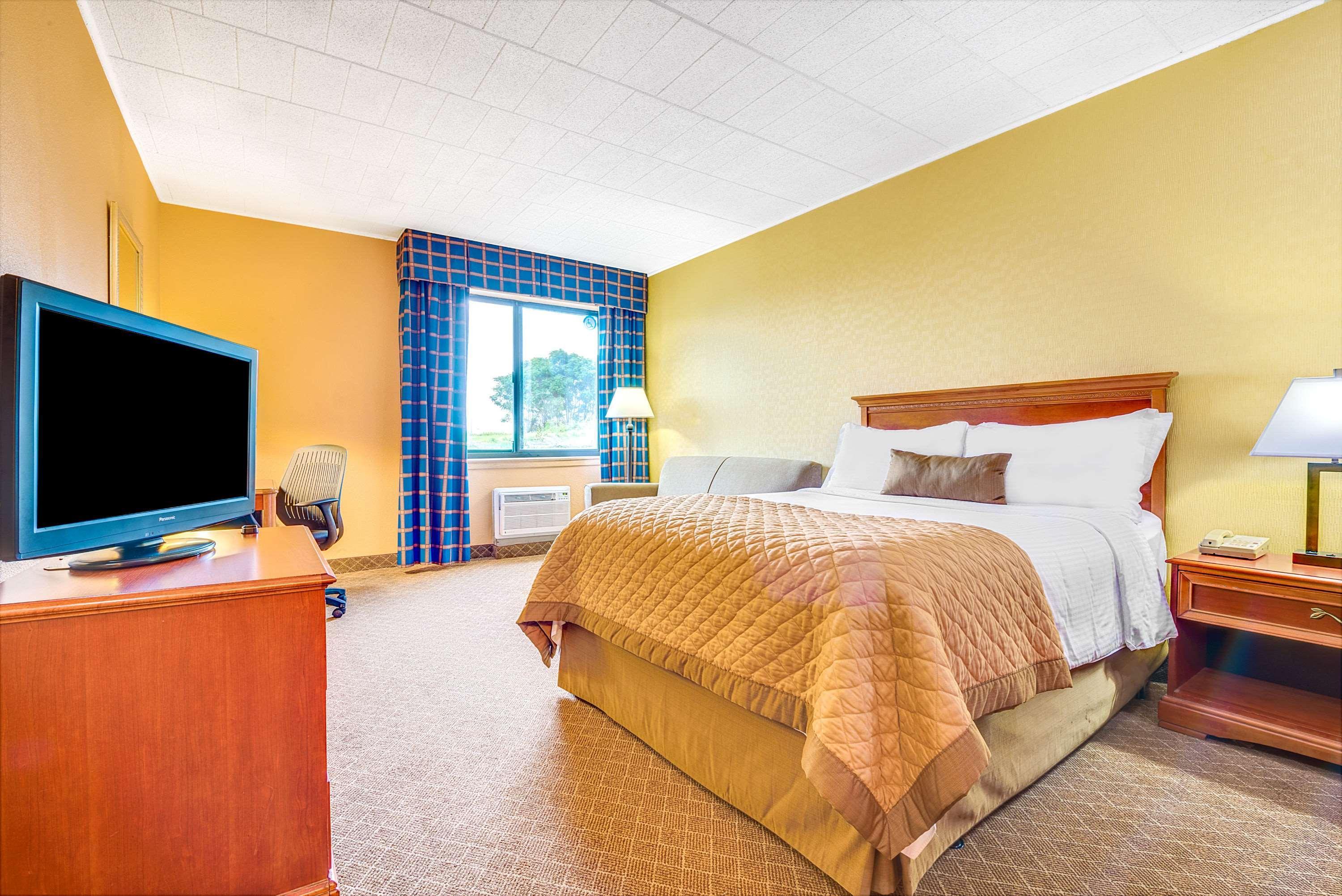 Wyndham Garden York Hotel Bagian luar foto