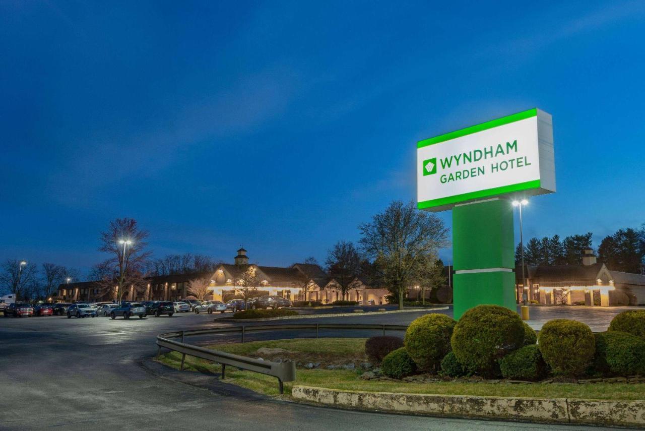 Wyndham Garden York Hotel Bagian luar foto