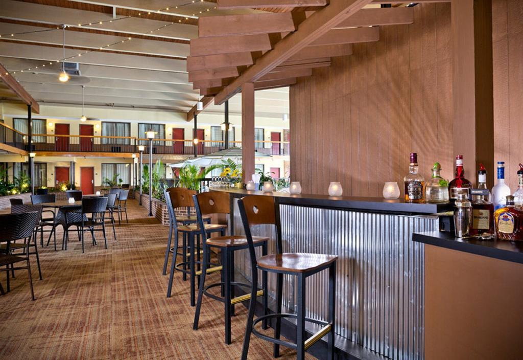Wyndham Garden York Hotel Bagian luar foto